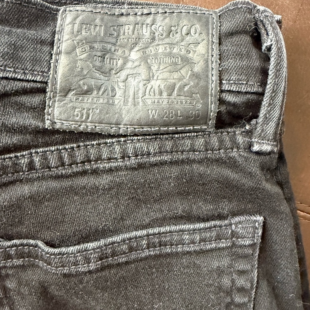Levi's Men's 511 Charcoal Slim Jeans 28x30. VGUC